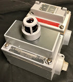 Allen Bradley 800H 2HAR7 Heavy Duty START STOP Pushbutton Red Pilot Light Nema